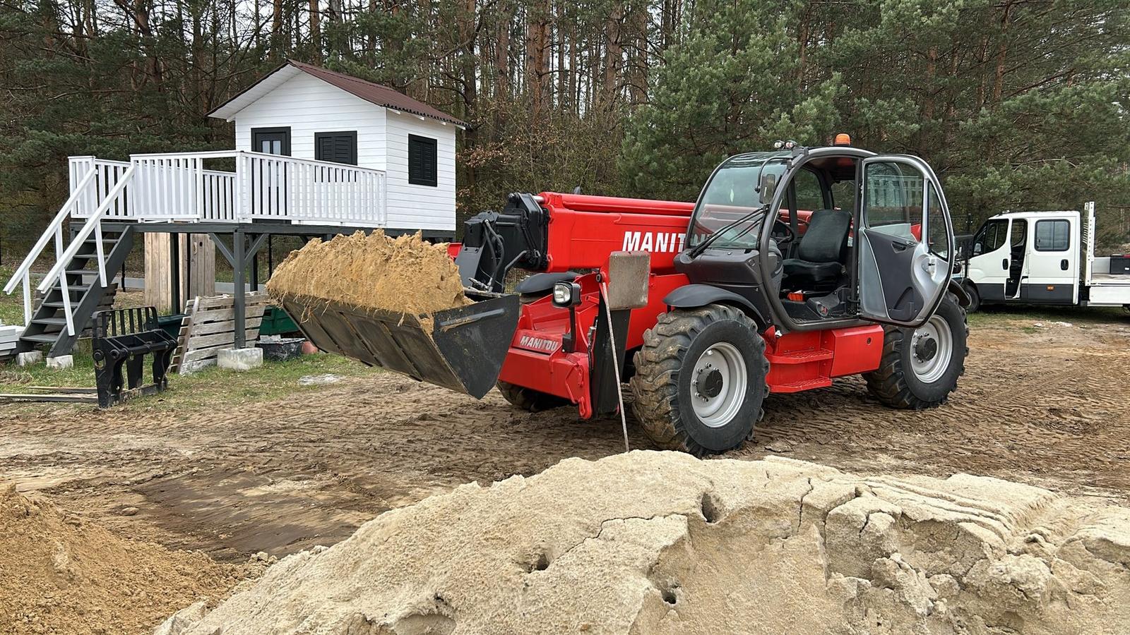 Transport materiałów — Ładowarka teleskopowa